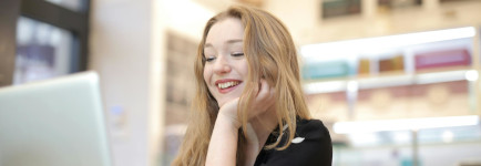 Růst HDP ve 3Q výrazně podpořily výdaje domácností